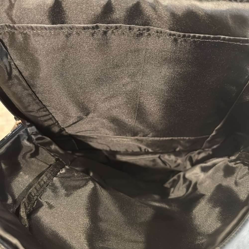 Case Logic Gray Backpack like new - Picture 5 of 5